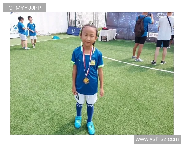 聚焦足球女主播与女足球星的崛起与挑战探索女性在足球领域的多重身份与成就