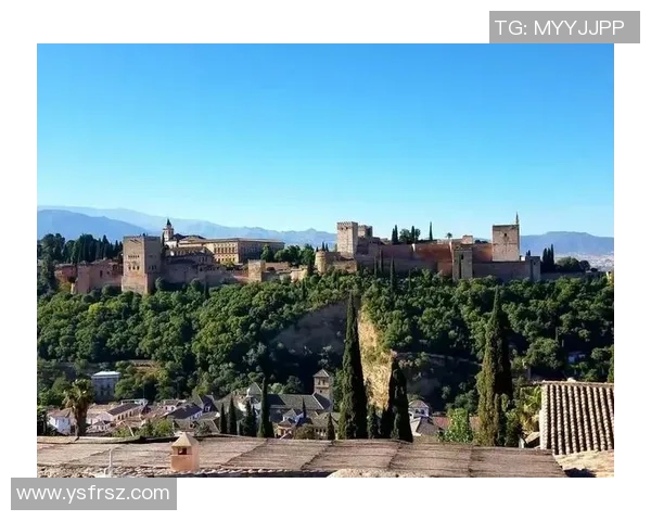 西班牙足球巨星崛起之路：从小镇少年到世界舞台的传奇之旅